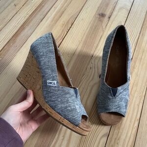 TOMS Grey Chambray Cork blue Wedge Peep Toe Sandals Womens Size 8 summer heels